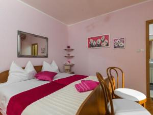 Rooms Tupina by Paulina - Comfort Double Room with Balcony and Sea View Room 1