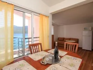 Apartments Ere Zuronja-One-Bedroom Apartment with Sea View 2 - Dubrava