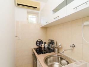 Apartment Adea - One Bedroom Apartment with Terrace