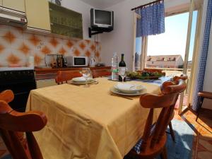 Three bedroom apartment with terrace