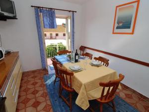 Three bedroom apartment with terrace