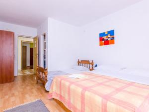 Apartments Glavor - One Bedroom Apartment with Terrace and Sea View A1