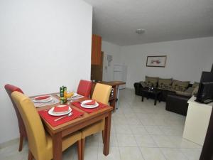 Apartments Villa Moonlight - One Bedroom Apartment with Sea View Terrace and Balcony Mia