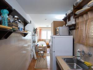 Seaside Studio - Studio Apartment with Private Beach and Sea View