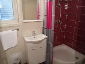 House Karlo Apartments - One-Bedroom Apartment with Balcony A4