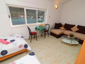 Apartments Belin Mljet - Studio Apartment with Terrace and Sea View 