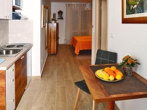 Nika Family Apartments - Superior Studio Apartment with Balcony and Sea View A3 