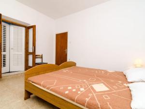 Apartment with balcony and sea view