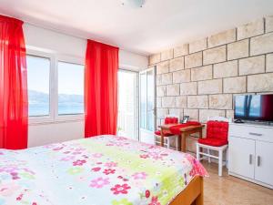 Apartments Nikolina LU - Studio with Sea View