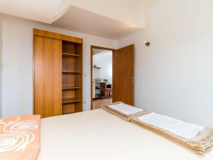 Apartments Princ Hrvoje- One-Bedroom Apartment with Balcony- 1