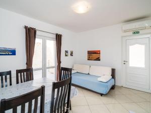 Villa Samba - Two-Bedroom Apartment with Terrace and Sea View - A4 1