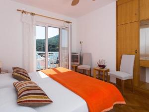 Villa Malfi - Standard One-Bedroom Apartment with Sea View A4