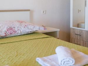 Rooms Sani - Double Room with Terrace and Sea View S1