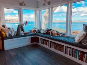 The Anchorage, right on the Skye shore - Kyleakin