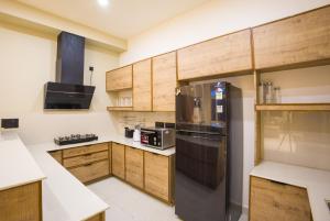 ELIVAAS 4 BHK with Balcony & Terrace - Antarmann Casa Nova