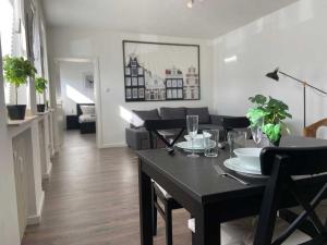 Modern & Chic Apartments with Terrace or Balcony