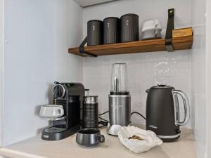 Family Shores - Beachfront Bliss