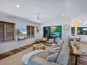 Family Shores - Beachfront Bliss