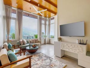 ELIVAAS 3 BHK With Balcony & Lake View - Antarmann Casa Mirage