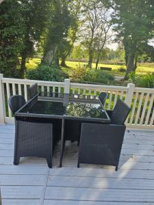 New Forest 2-Bed Premium Holiday Home, Hoburne Bashley Holiday Park,New Milton, Park Leisure Pass at an additonal cost