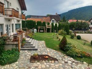 The Brothers House Bran