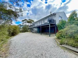 Treetops Retreat Katoomba - Megalong