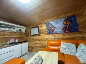 Domek Mazurski przy jeziorze Roś - Pilchy