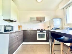 Appartements Le Bel Air - Coeur de Ville - Parking & Balcon : photos des chambres