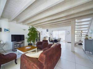 Maisons de vacances Maison pour 8 avec jardin a 600m de la plage : photos des chambres