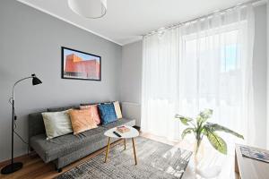 Golden ApartmentsOp25