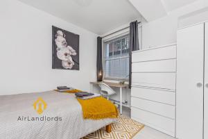 Fantastic 4 bedroom apartment in Russell Square