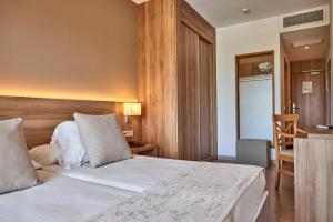 Double Room Single Use with Balcony (1 Adult) room in Hotel Playa Golf