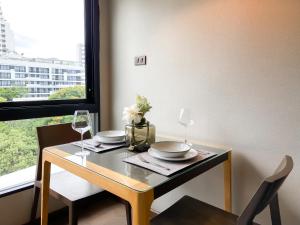 Tropical Haven 1BR - Ultra Fast WiFi - Thong Lo