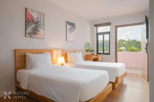 Phòng Giường Đôi/2 Giường Đơn Nhìn Ra Núi (Double or Twin Room with Mountain View)