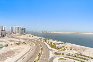Silkhaus Chic Studio with Private Beach in Pixel Tower