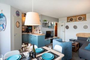 Ferienpark-Heiligenhafen-Haus-I-Wohnung-06-05-Deck-6