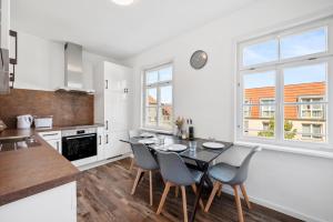 BackHome - SUITE XL - Parkhaus - Fantastische Schlosslage - SmartTV - Waschmaschine - Netflix - 90qm - 24h Checkin - Apartment 2