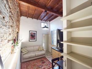 Dante, apartment in the historic center