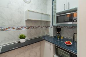 Ideal parejas y nómadas - Teletrabajo, vistas al mar, WiFi alta velocidad, AC y cerca de la playa