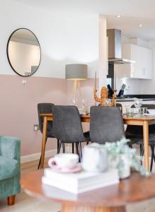 Stylish & Chic 3 bed House