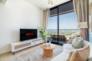 GuestReady - Glamorous stay at Binghatti Corner