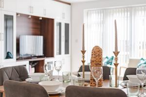 Stylish & Chic 3 bed House