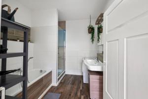 BackHome - SUITE XL - Parkhaus - Fantastische Schlosslage - SmartTV - Waschmaschine - Netflix - 90qm - 24h Checkin - Apartment 2