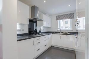 Stylish & Chic 3 bed House