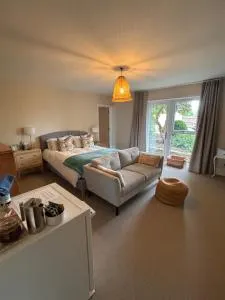 Brand New Self contained garden guest suite - Berkley Brand New Self contained garden guest suite - Berkley