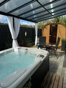 Spa Cottage Serenity Chalet - 弗莱灵恩