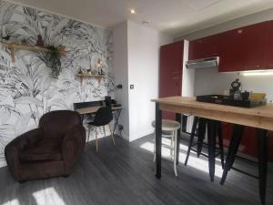 Le Bouda avec un balcon vue sur la République