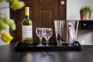 Cozy near the sea-Sunset View Apartments