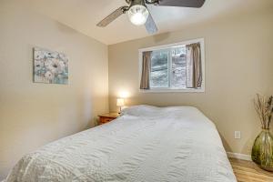 Mtn-View Gem Deck, Grill and Fire Pit in West Point