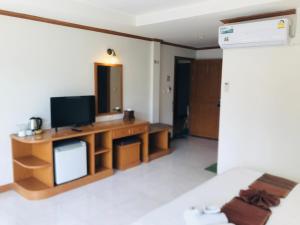 Global Hotel Beach View